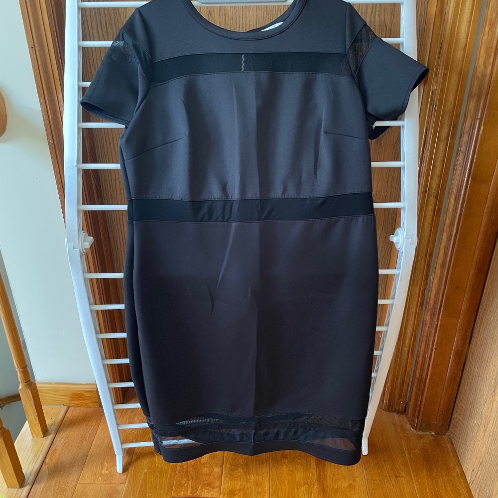 Black bodycon dress